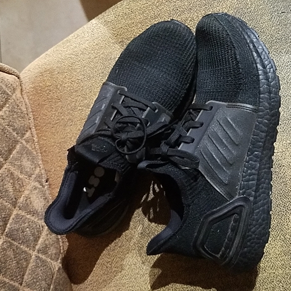 Adidas Ultraboost 19 Triple Black Lace Up Sneakers Running Shoes - Picture 3 of 8